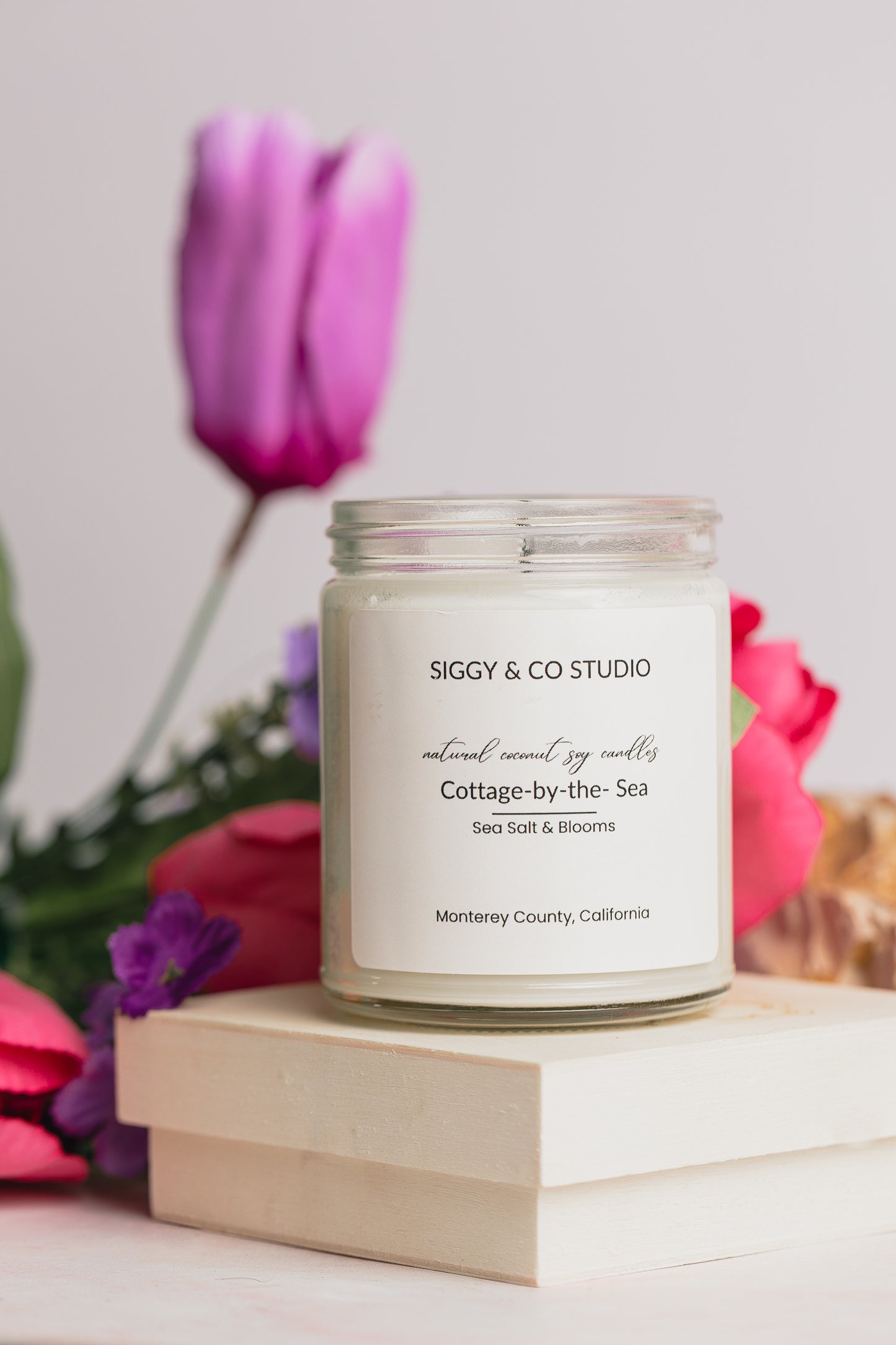 Cottage-by-the-Sea – Sea Salt & Blooms Coconut Soy Scented Candle