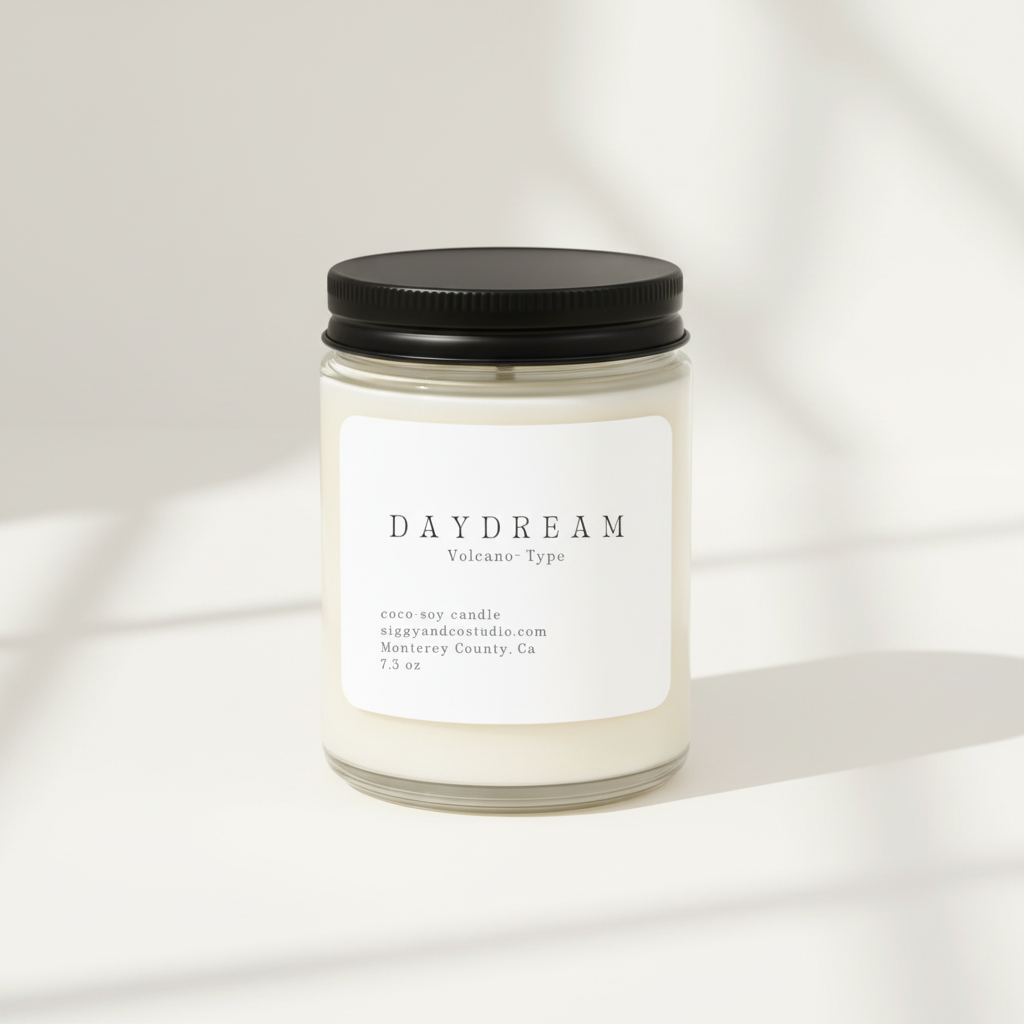Daydream Candle with Black Cap